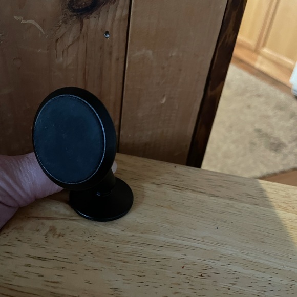 Car mount iPhone 12/11/12 mini - Picture 2 of 2